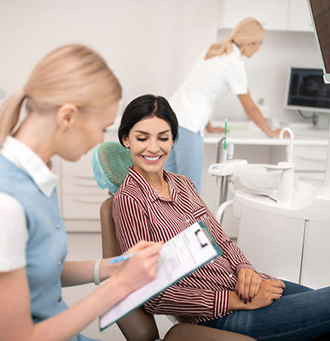 Cosmo Dental Spanish patient info form for download